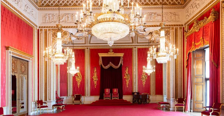 London: Buckingham Palace State Rooms & Royal Walking Tour - Starting at the Queen Victoria Memorial