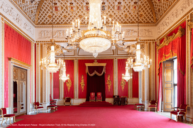 London: Buckingham Palace State Rooms & Royal Walking Tour - What the guides add to the experience