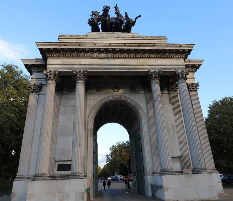 London: Buckingham Palace Walk & Tea at Kensington Palace - Is $160 a fair price?