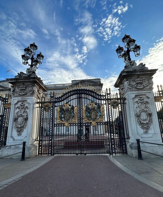 London: Buckingham Palace & Westminster Guided Walking Tour - Key points to know before booking