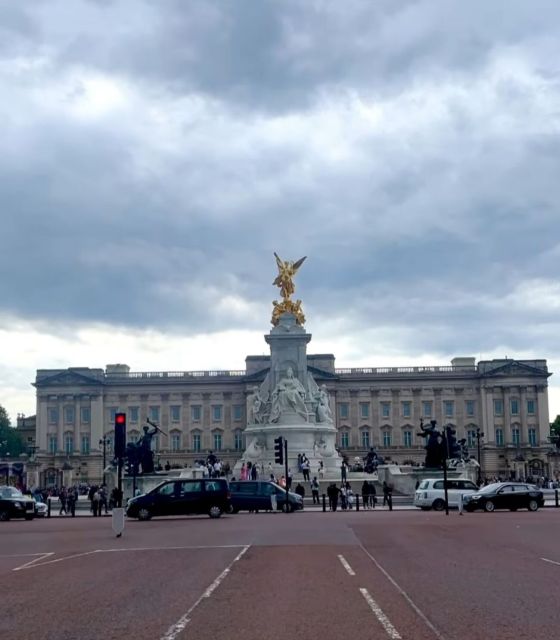 London: Buckingham Palace & Westminster Guided Walking Tour - Walking the Mall toward Trafalgar Square