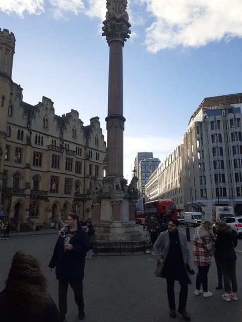 London: Central London Outdoor Tour - Whitehall, Charles I and the machinery of government