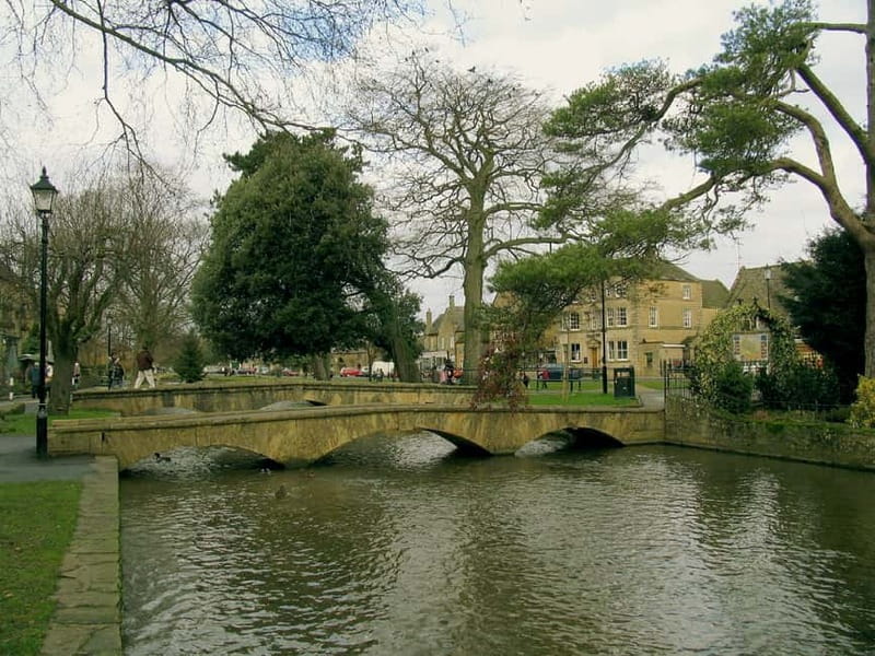 London: Cream Tea at Blenheim Palace & the Cotswolds Tour - Bourton-on-the-Water and the classic Cotswolds view
