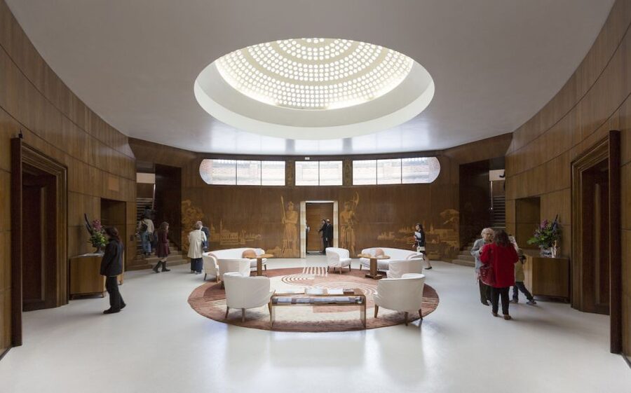 London: Entry Ticket to Eltham Palace and Gardens - The great hall brings back the royal palace