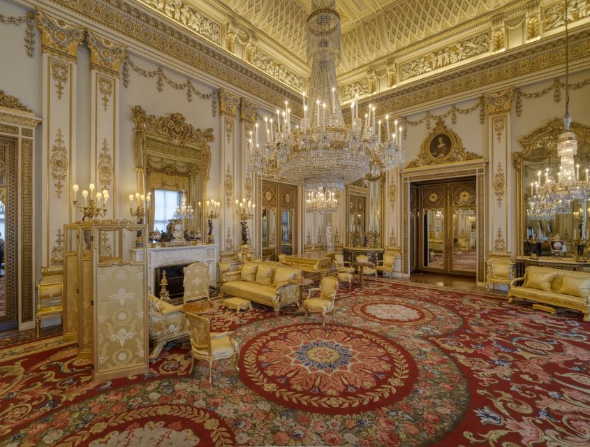 London: Royal Walking Tour and Buckingham Palace Audio Tour - Meeting at William III’s statue