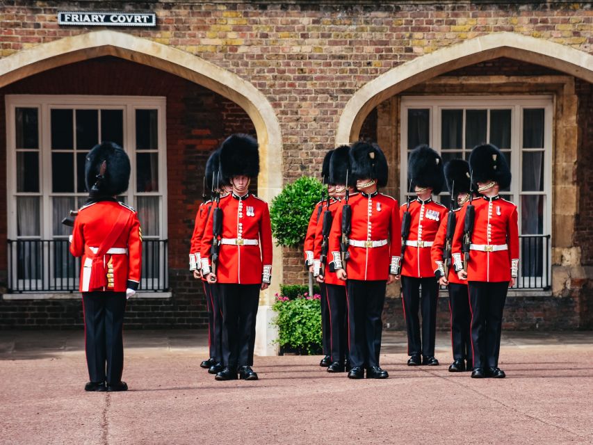 London: The Changing of the Guard Tour and Buckingham Palace - Downing Street and Whitehall