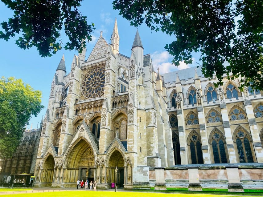 London: Westminster Abbey, Big Ben, Buckingham Palace Tour - Starting beside Churchill in Parliament Square