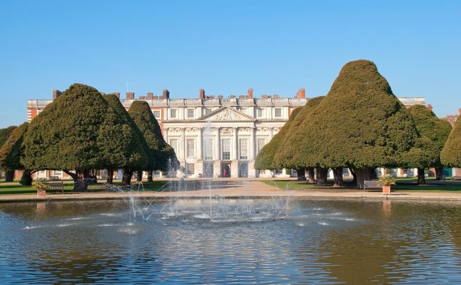 London: Windsor Castle & Henry VIII's Hampton Court Palace - The Thames boat ride gives the day a calmer pause