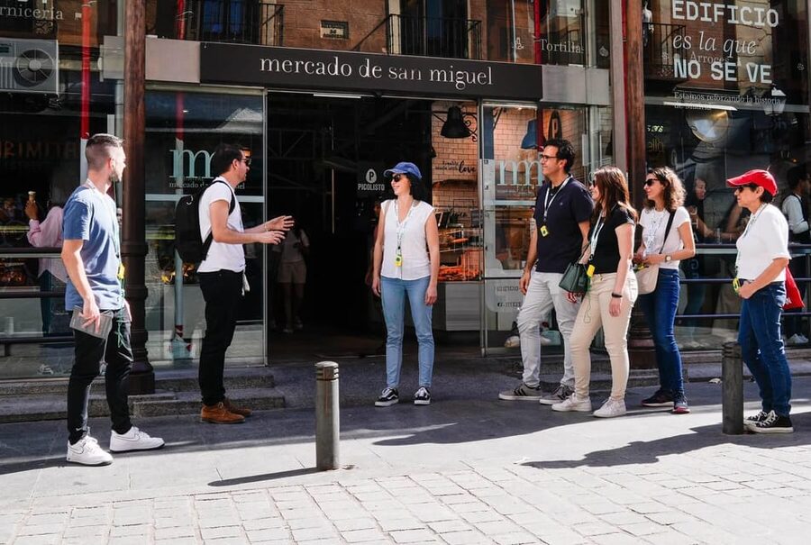 Madrid: 4-Hour Bus Tour with Royal Palace Admission - From Puerta de Toledo to the Royal Palace