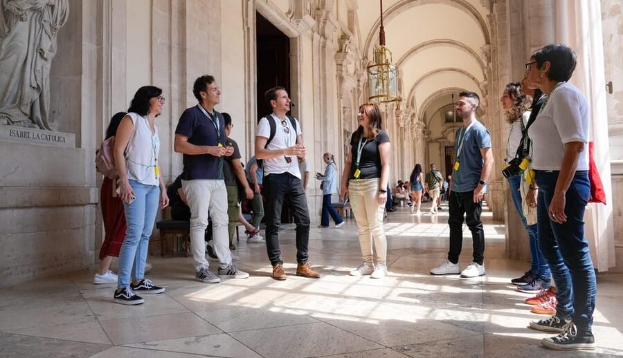 Madrid: 4-Hour Bus Tour with Royal Palace Admission - The Las Ventas photo stop