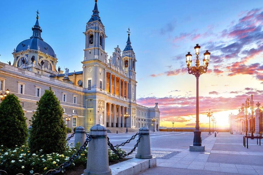 Madrid: Afternoon Royal Palace and Almudena Cathedral Tour - Why These Two Buildings Belong Together