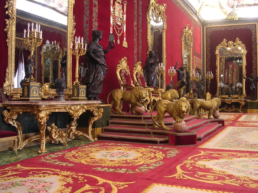 Madrid: Guided Tour of the Royal Palace with Fast Access - Why the guide makes a difference
