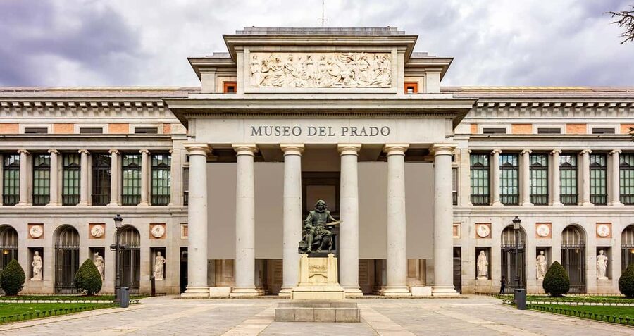 Madrid MegaCombo Tickets: Royal Palace & 3 Top Museums - Walking, timing, and the one-day challenge