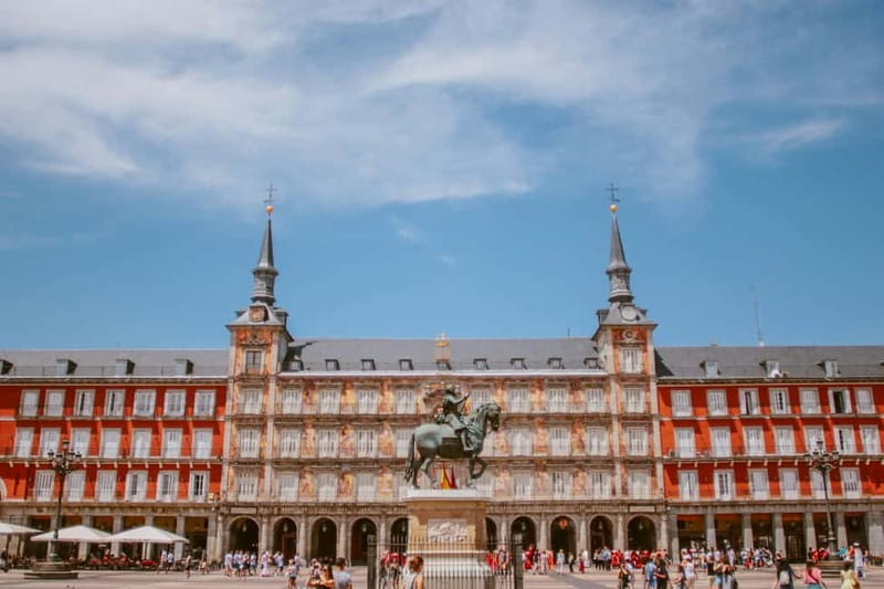 Madrid: Old Town, Poets District, and Royal Palace Tour - Key points at a glance