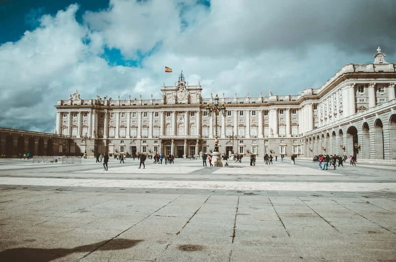 Madrid: Old Town, Poets District, and Royal Palace Tour - Should you book it?
