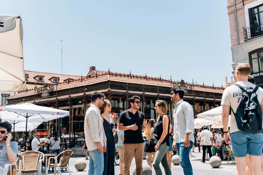 Madrid: Old Town Walking Tour and Royal Palace Private Tour - Is $265 per person a fair price?