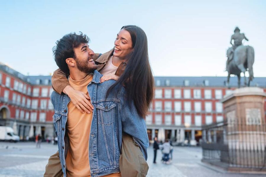 Madrid: Plaza Mayor & Royal Palace Photoshoot - The Royal Palace option for grander portraits