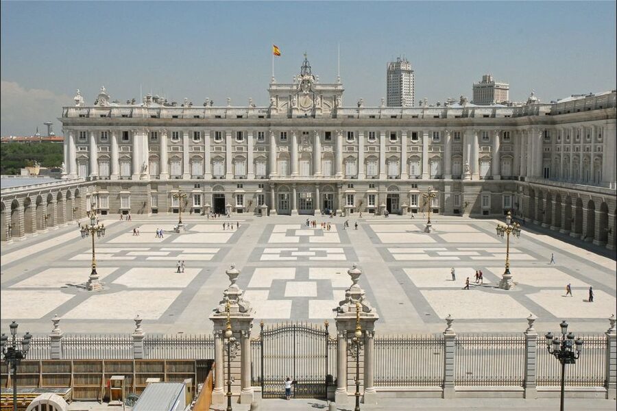 Madrid: Prado Museum and the Royal Palace Guided Tour - Why this Madrid combination works