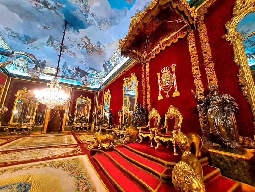 Madrid Private tour: Royal Palace & Cathedral & Old city - What a private guide changes