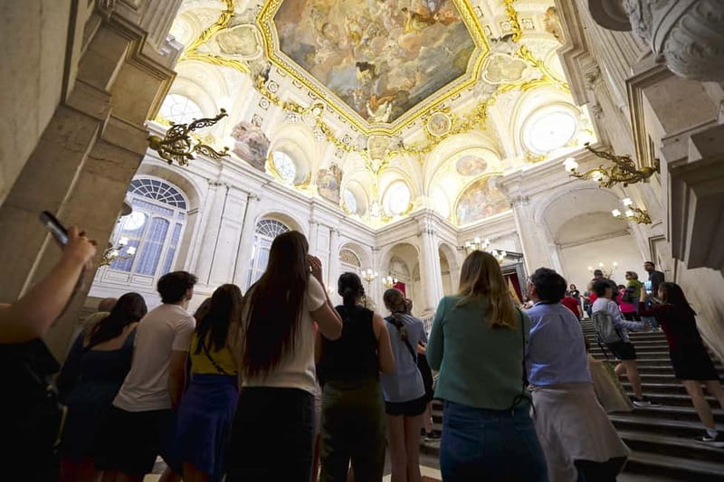 Madrid: Royal Palace Expert Guided Tour with Skip-the-Line - The Royal Gardens give you breathing room