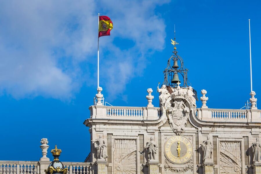 Madrid: Royal Palace Guided Tour with Skip-the-Line Entry - Key points to know before you book