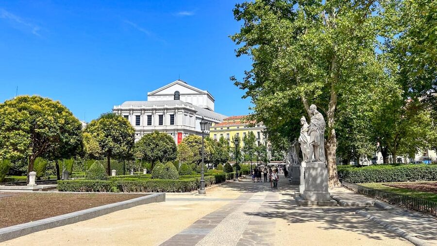 Madrid: Royal Palace Guided Tour with Skip-the-Line Entry - Is $41 good value?