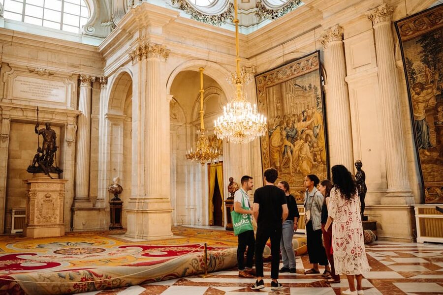 Madrid: Royal Palace, Prado Museum & Historic Center Tour - Entering the Royal Palace for 75 minutes