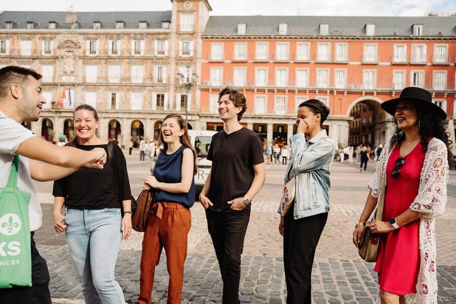 Madrid: Royal Palace, Prado Museum & Historic Center Tour - Two hours with Velázquez, Goya, Bosch, and El Greco