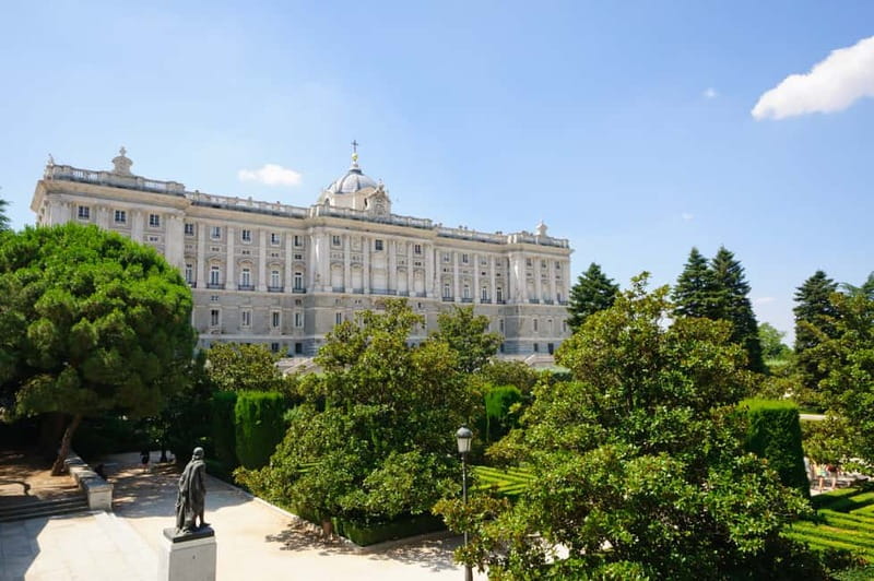 Madrid: Royal Palace Private Tour with Tickets - Why the Royal Palace deserves three hours
