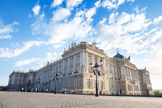 Madrid Royal Palace Professional Guided Tour with Skip the Line - The Royal Armory and weapons collection