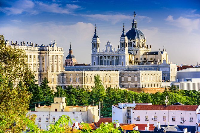 Madrid Royal Palace Professional Guided Tour with Skip the Line - The Throne Room and Hall of Columns