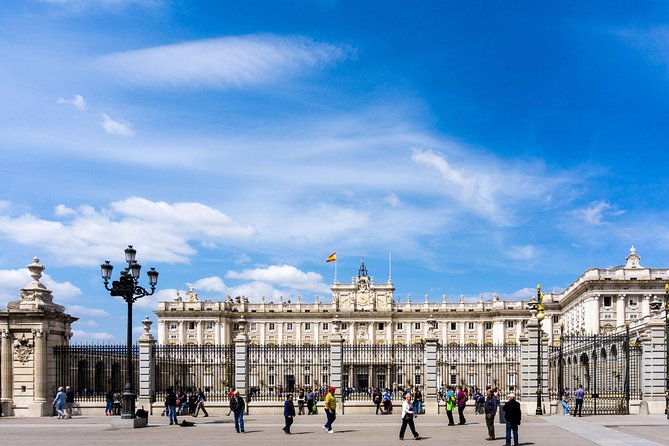 Madrid Royal Palace Professional Guided Tour with Skip the Line - Tiepolo’s frescoes and palace decoration