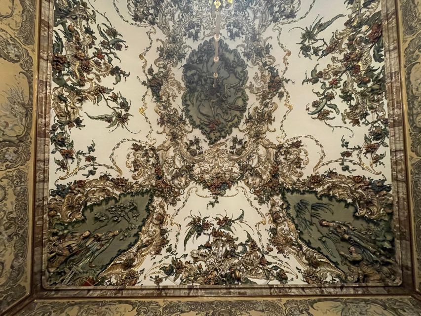 Madrid: Royal Palace tour - semi private or private - What the Tour Does Not Cover