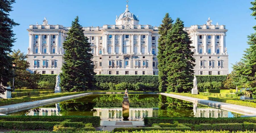 Madrid: Small-Group Royal Palace Guided Tour (Up to 8) - Meeting at Plaza de Ópera and Plaza de Oriente