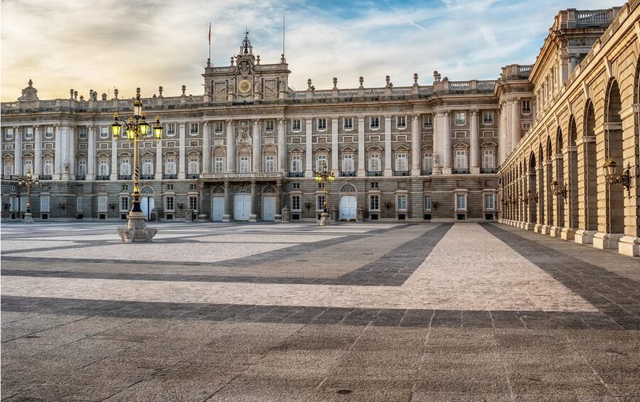 Madrid: The Royal Palace Skip-the-line Guided Tour - Entering Madrid’s Royal Palace