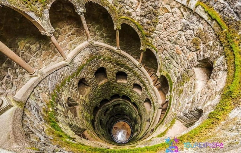 Magical Day Trip: Pena Palace, Sintra, CaboDa Roca & Cascais - Castle of the Moors: the walking begins early