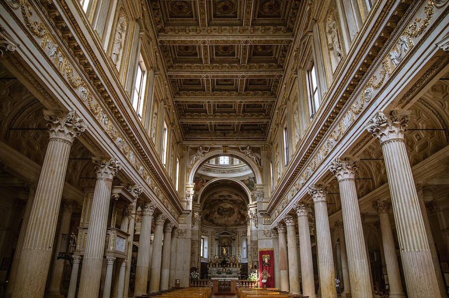 Mantova City Center and Ducal Palace: 3-Hour Guided Tour - Entering the Ducal Palace