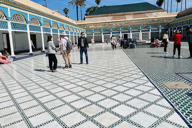 Marrakech: Bahia Palace, Madrasa Ben Youssef and Medina Tour - Through the souks, with craft and shopping advice