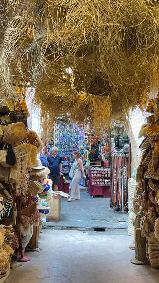 Marrakech: Bahia Palace, Madrassa & Souks Guided Tour - The Berber pharmacy stop