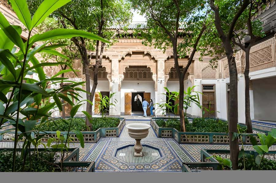 Marrakech: Bahia Palace, Saadian Tombs, & Koutoubia Mosque - Bab Agnaou and Kasba: short stops with useful context