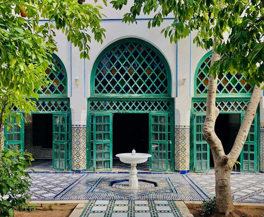Marrakech: Bahia Palace, Saadian Tombs, & Koutoubia Mosque - Saadian Tombs: beautiful, important, and sometimes slow