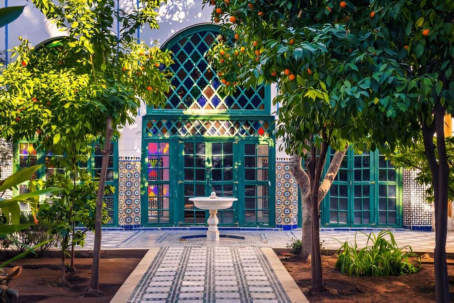 Marrakech: Bahia Palace, Saadian Tombs, & Koutoubia Mosque - Jemaa el-Fna brings the walk back to daily life
