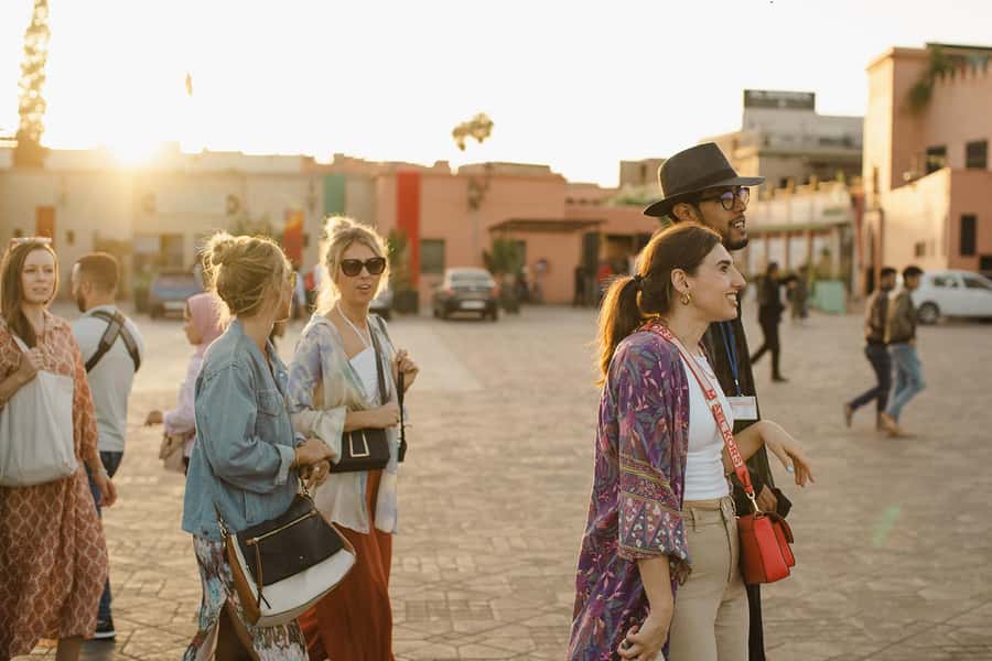Marrakech: Bahia Palace, Saadian Tombs & Medina Guided Tour - What the $18 price really includes