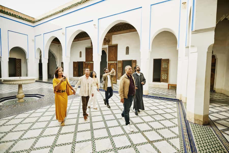 Marrakech: Bahia Palace, Saadian Tombs & Top Highlights Tour - Bahia Palace, the tour’s longest stop