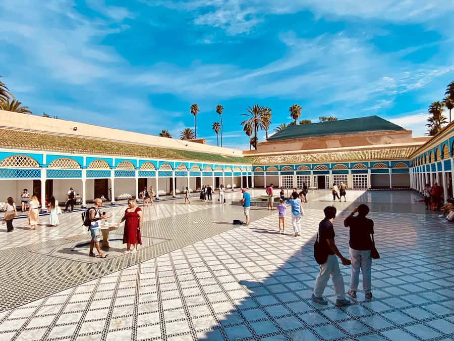 Marrakech: Bahia Palace, Saadian Tombs & Top Highlights Tour - Meeting at Café Argana in Jemaa el-Fna