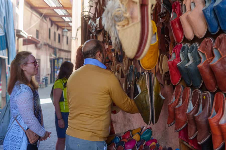 Marrakech: Medina, Souks, Artisans Guided Tour with Mint Tea - Mint tea on a quiet terrace