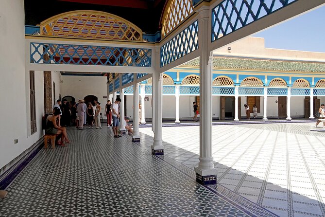 Marrakech: Palace, Museum, Madrasa & Medina Highlights Tour - Why this tour works well as a first morning in Marrakech