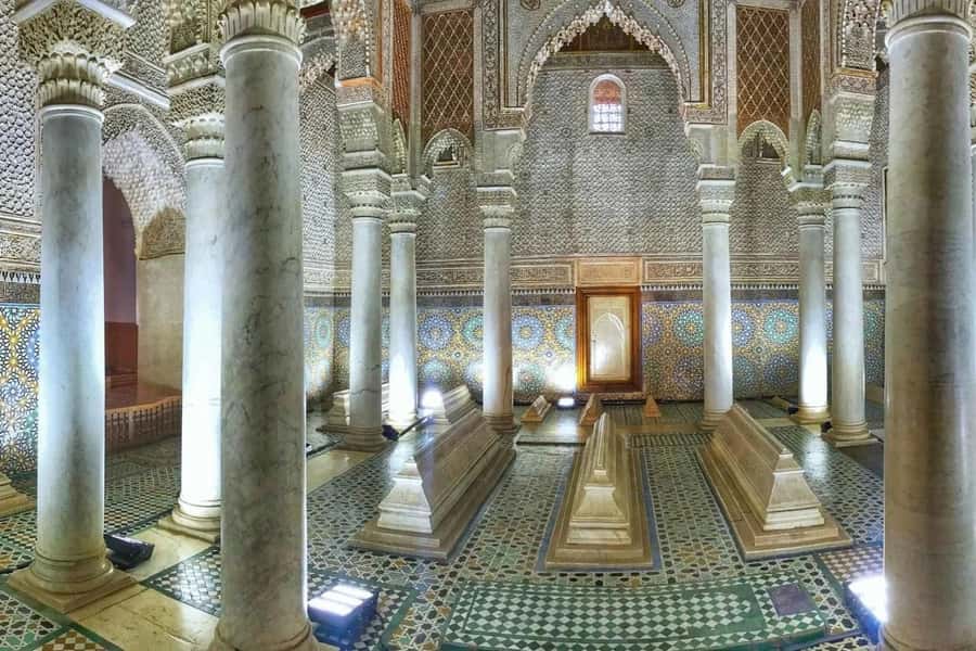 Marrakech: Saadian Tombs, Bahia Palace, Medina and Souk Tour - Meeting at Cafe ARGANA in Djemaa el Fna