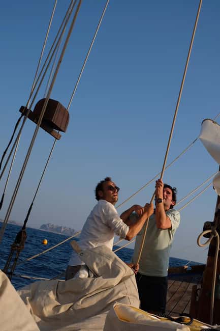 Marseille: Château d'If and Frioul Calanques Sailing Cruise - Cruising the Calanques National Park by water