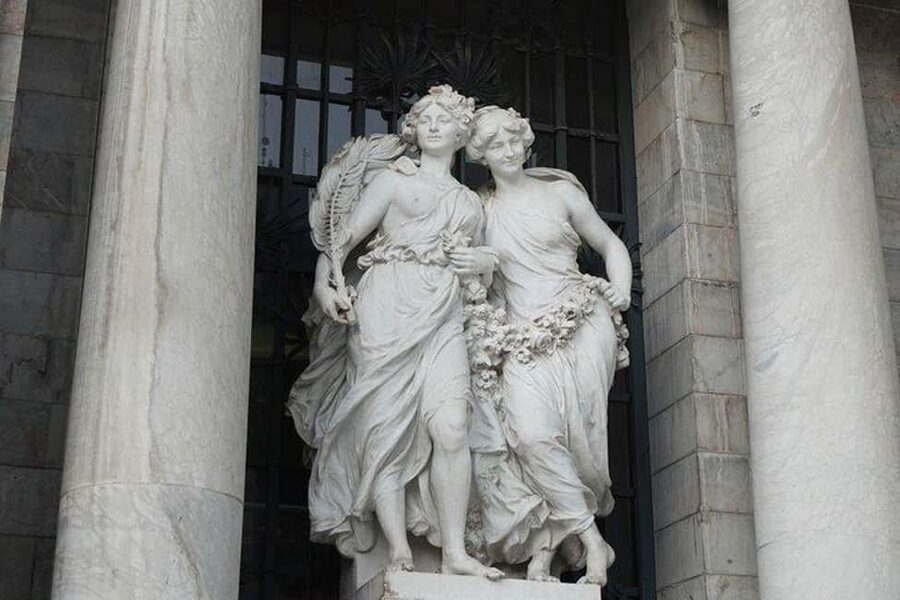 Mexico City: Exclusive Tour of Palacio de Bellas Artes - Why Palacio de Bellas Artes deserves your time